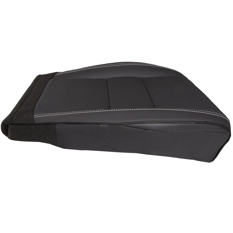 Right view of passenger in Black for Jeep Grand Cherokee
