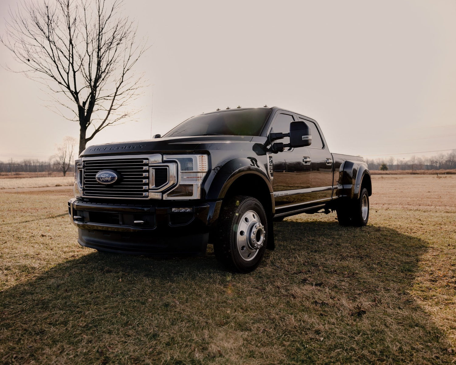 F350 Vs F450_ Which Heavy Duty Ford Truck Wins