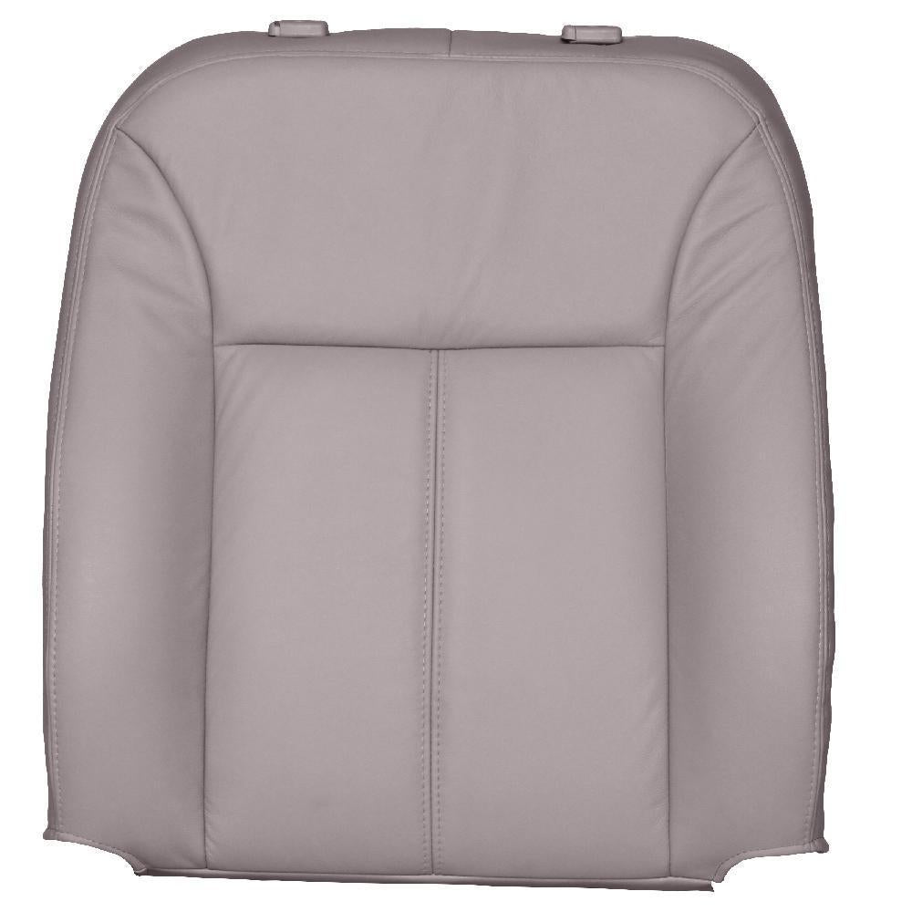 Front view of passenger in Medium Pewter for Chevrolet Colorado