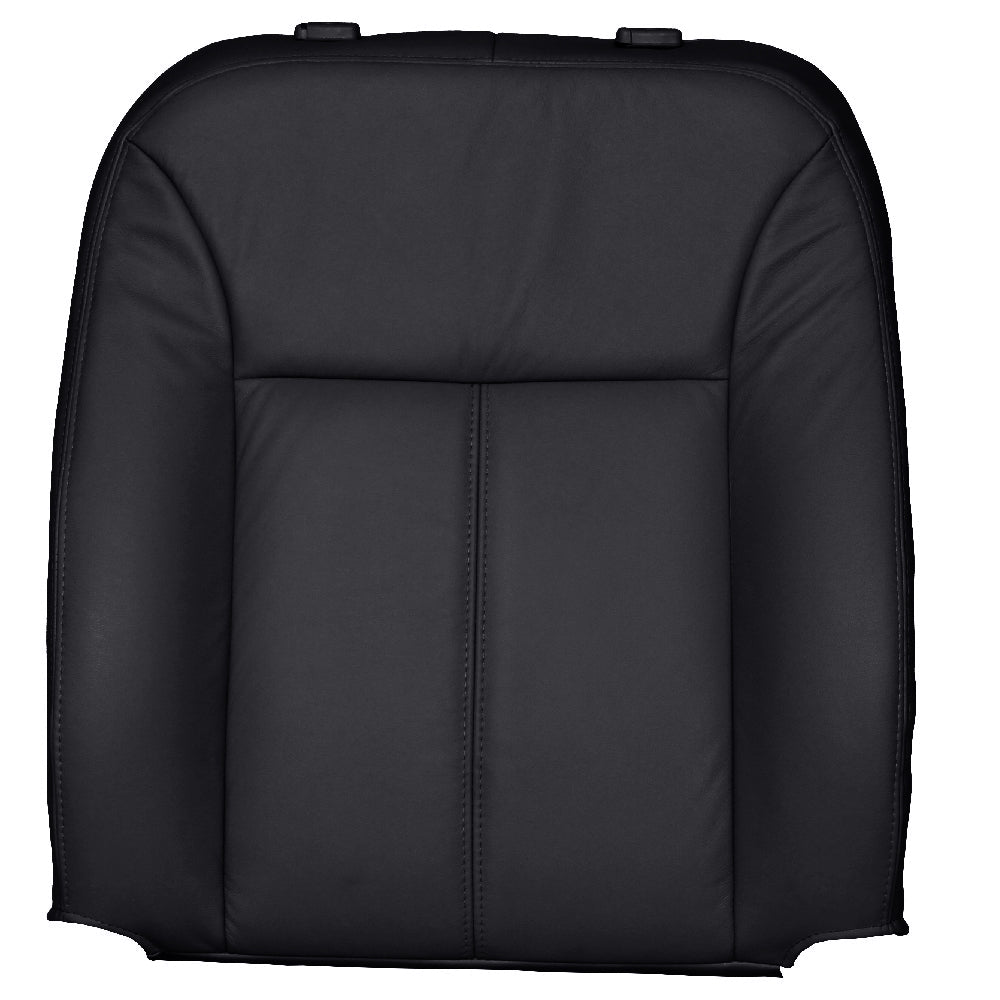 Front view of driver in Ebony for Chevrolet Colorado