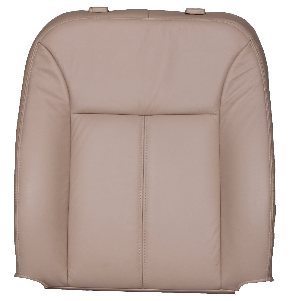 Front view of passenger in Light Cashmere for Chevrolet Colorado